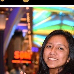 Meet your Posher, Idolina